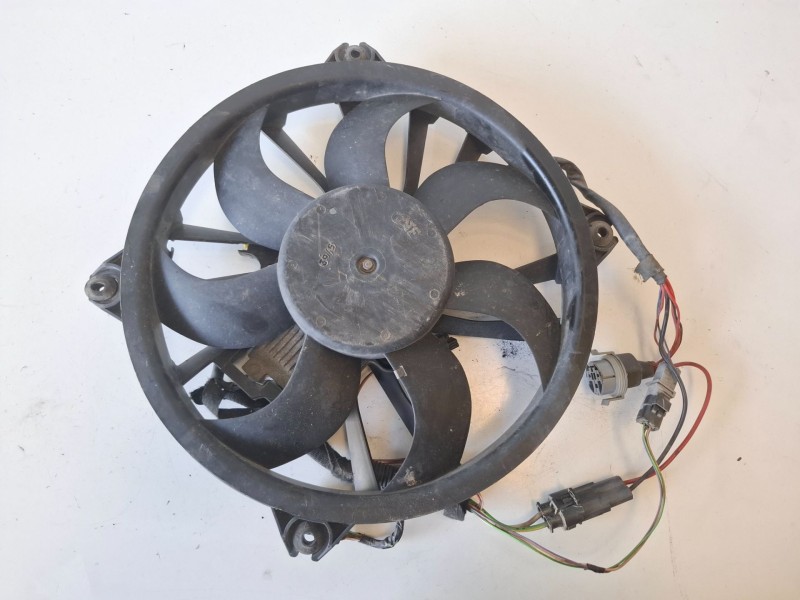 Recambio de electroventilador para citroen c5 berlina rhr referencia OEM IAM 9653302980  