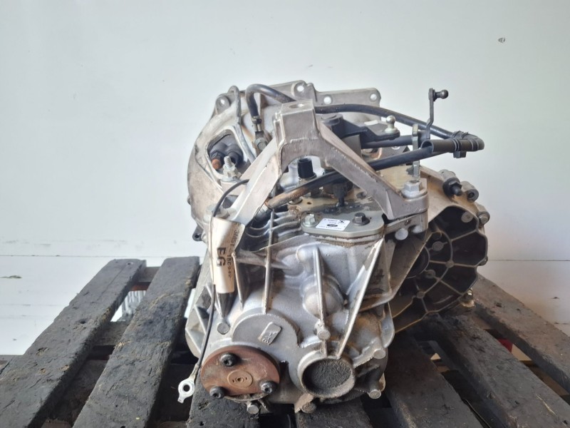 Recambio de caja cambios para ford focus berlina (cb4) hhda referencia OEM IAM 9M5R7002YA  