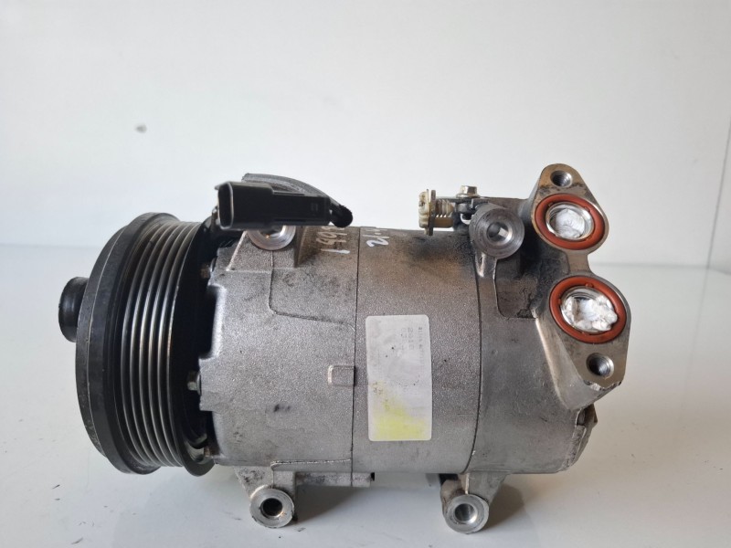 Recambio de compresor aire acondicionado para ford focus berlina (cb4) hhda referencia OEM IAM   