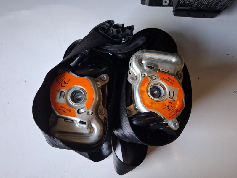 Recambio de kit airbag para seat leon st 5f8 crl referencia OEM IAM   