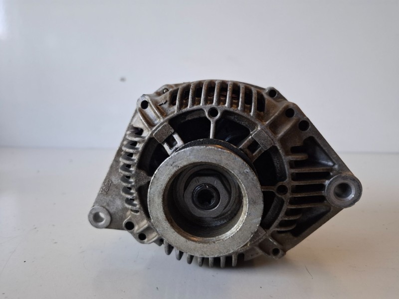 Recambio de alternador para renault kangoo i (f/kc0) f8q632 referencia OEM IAM 200126  