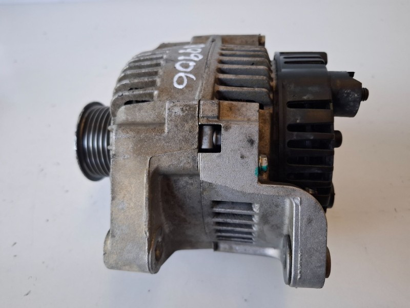 Recambio de alternador para renault kangoo i (f/kc0) f8q632 referencia OEM IAM 200126  