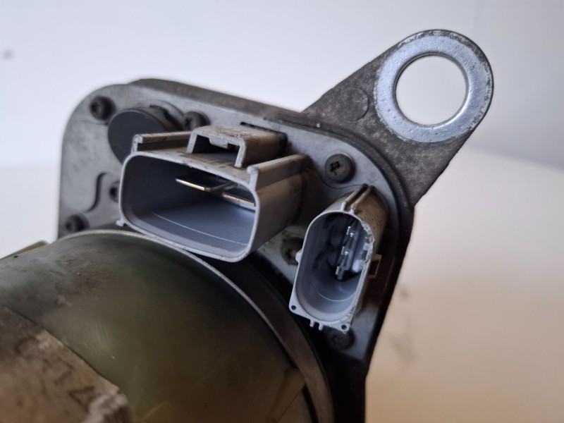 Recambio de bomba direccion para ford focus berlina (cb4) hhda referencia OEM IAM   