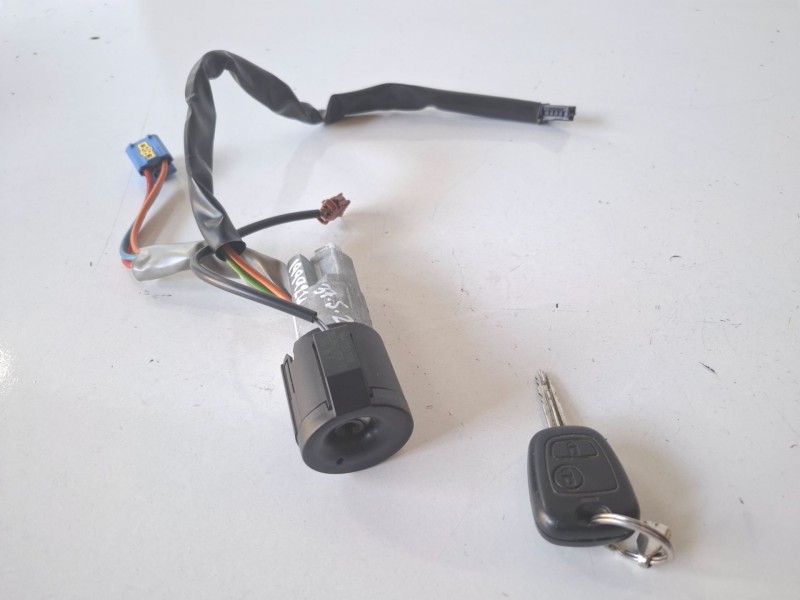 Recambio de conmutador de arranque para citroen xsara picasso 9hz referencia OEM IAM   