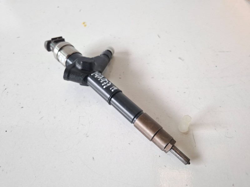 Recambio de inyector para nissan pathfinder (r51) yd25ddti referencia OEM IAM 16600EC00E  