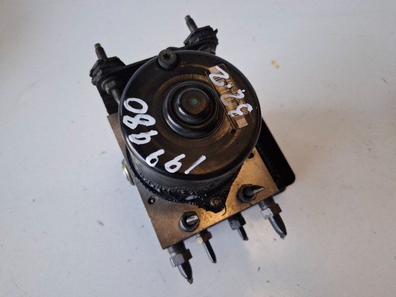 Recambio de abs para citroen c5 berlina 9hz referencia OEM IAM   