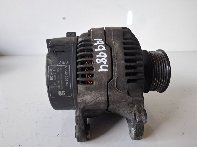 Recambio de alternador para volkswagen t4 transporter syncro aab referencia OEM IAM 0123320018  