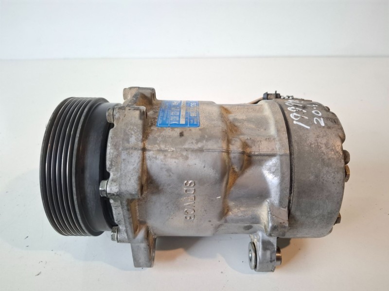 Recambio de compresor aire acondicionado para seat leon (1m1) asv referencia OEM IAM 1J0820803K  