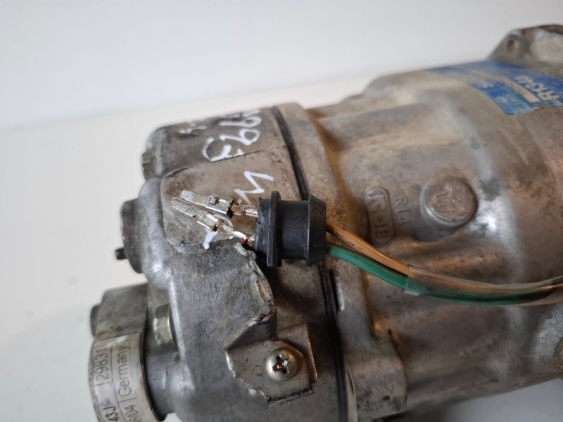 Recambio de compresor aire acondicionado para seat leon (1m1) asv referencia OEM IAM 1J0820803K  