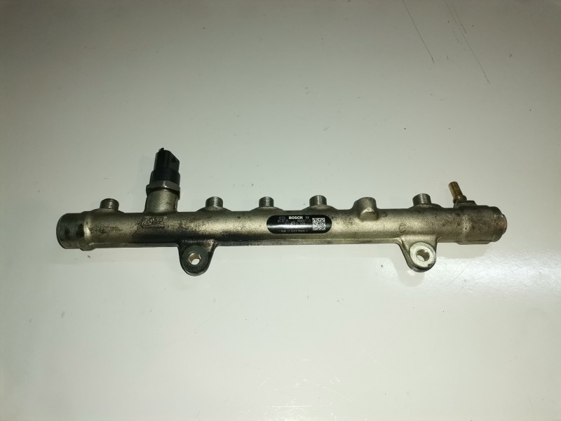 Recambio de rampa inyectora para renault scenic ii (jm) f9q804 referencia OEM IAM 0445214078/8200396999  