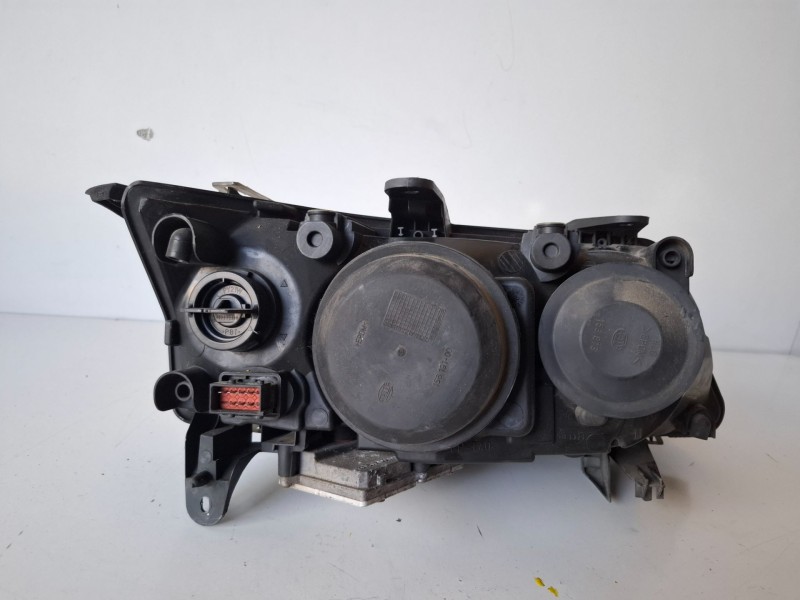 Recambio de faro izquierdo para saab 9-3 berlina z19dth referencia OEM IAM   