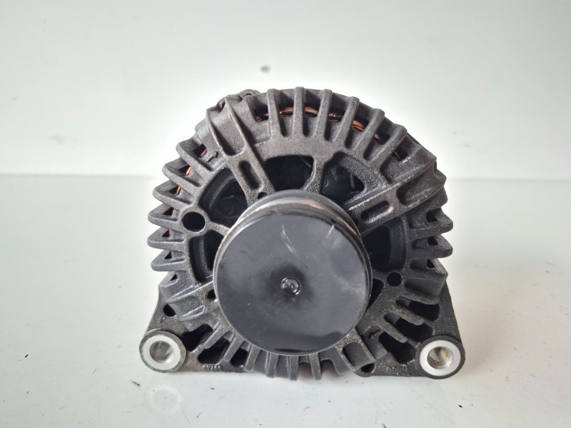 Recambio de alternador para peugeot 807 4hw referencia OEM IAM 9646321780  