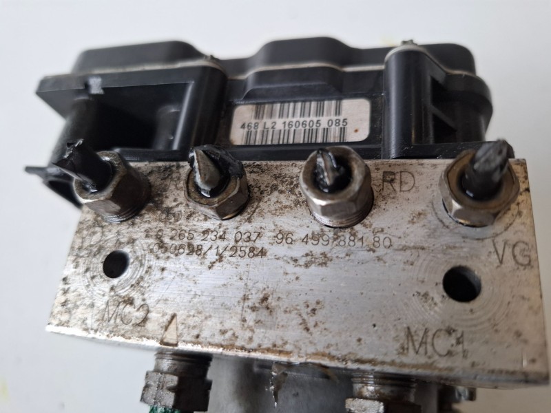 Recambio de abs para peugeot 807 4hw referencia OEM IAM 0265234037  