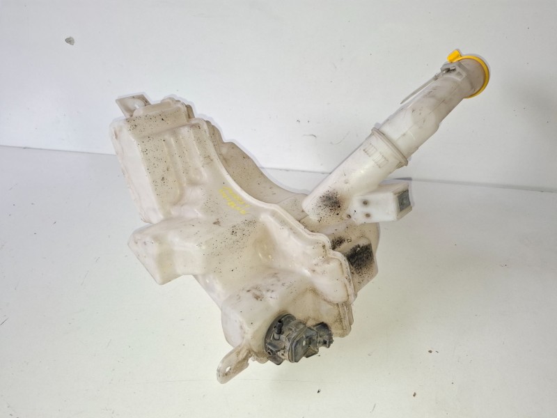 Recambio de deposito limpia para mazda 3 berlina (bk) z6 referencia OEM IAM 860142721  