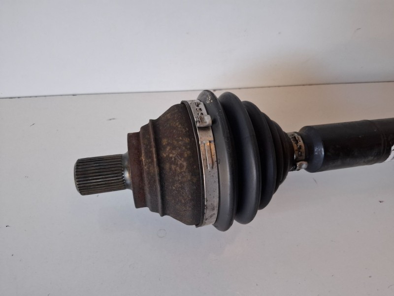 Recambio de transmision delantera derecha para audi a3 (8p1) bkd referencia OEM IAM 1K0407272EN  