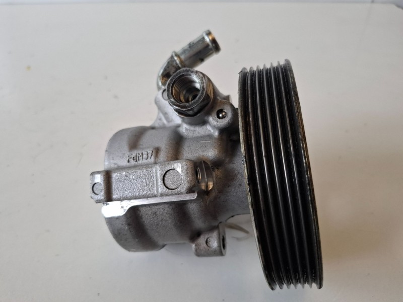 Recambio de bomba direccion para citroen berlingo 9hx referencia OEM IAM 26103773QP  