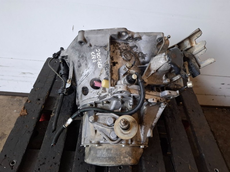 Recambio de caja cambios para citroen xsara picasso 9hz referencia OEM IAM 20DM62  