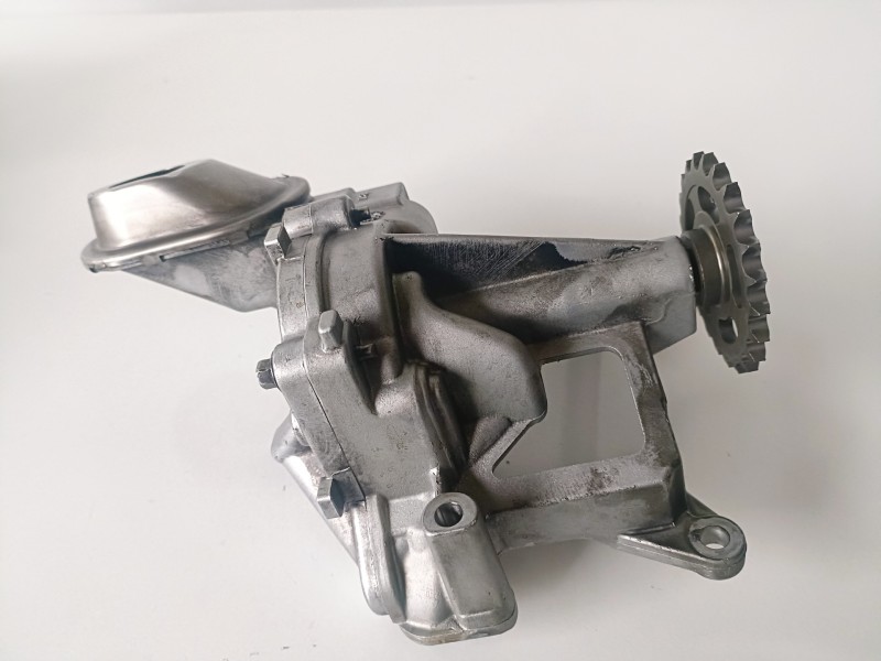 Recambio de bomba aceite para fiat ii scudo (272) combi rh02 referencia OEM IAM 9682393380  