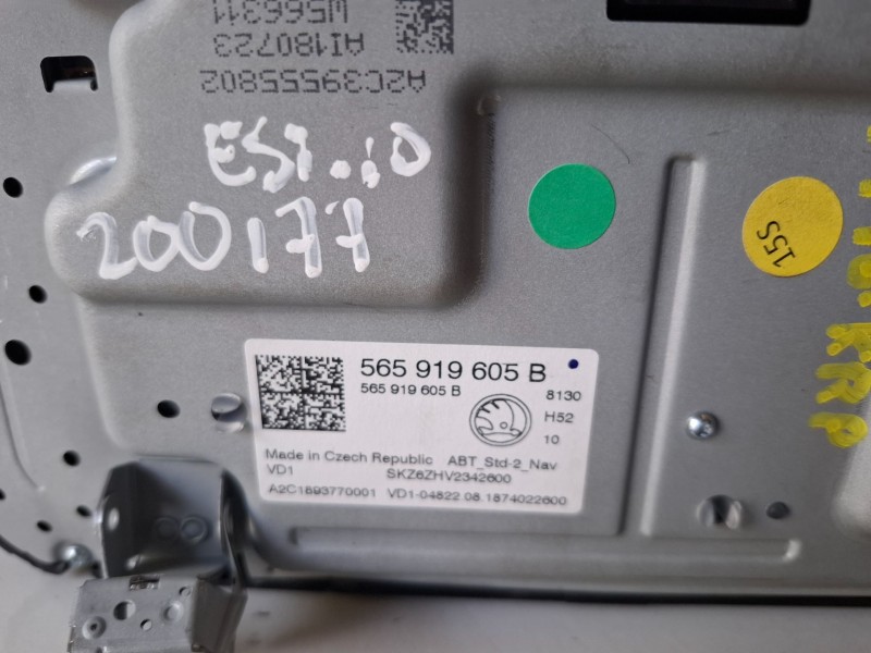 Recambio de pantalla multifuncion para skoda karoq (nu) dgt referencia OEM IAM 565919605B  