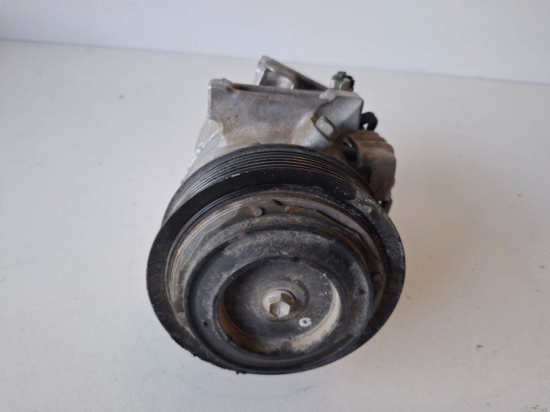 Recambio de compresor aire acondicionado para renault kadjar h5h470 referencia OEM IAM 926004EB0A  