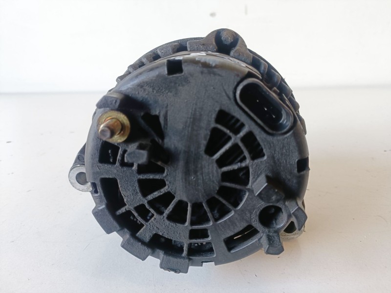 Recambio de alternador para ssangyong kyron d20dt / 664950 referencia OEM IAM A664150002  