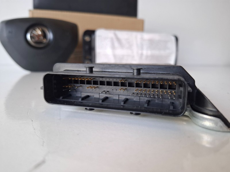 Recambio de kit airbag para skoda karoq (nu) dgt referencia OEM IAM   