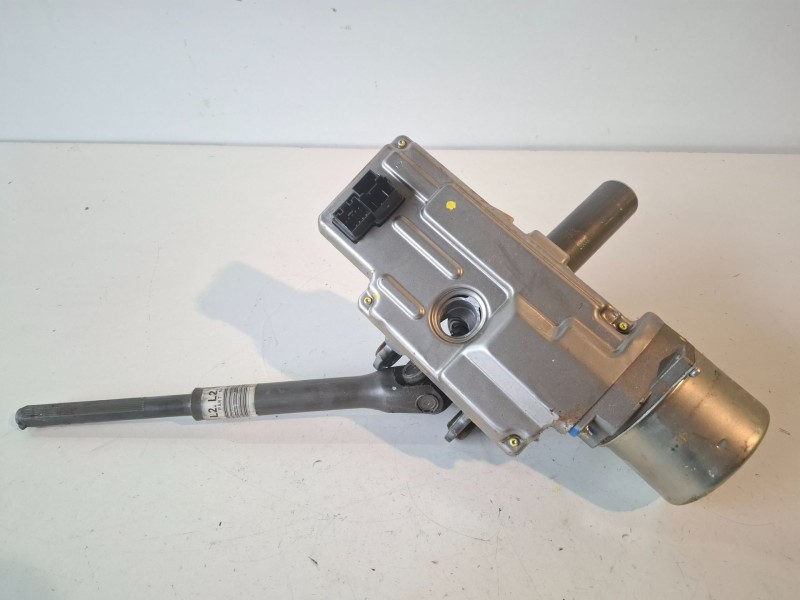 Recambio de columna direccion para opel corsa d a13dtc referencia OEM IAM 13403268  