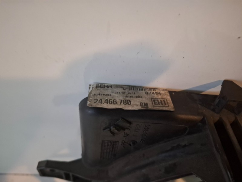 Recambio de electroventilador para opel combo (corsa c) z13dt referencia OEM IAM 24466780  