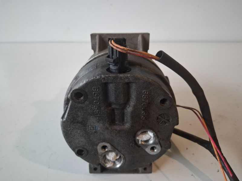 Recambio de compresor aire acondicionado para renault laguna ii (bg0) f9q758 referencia OEM IAM 8200678507  