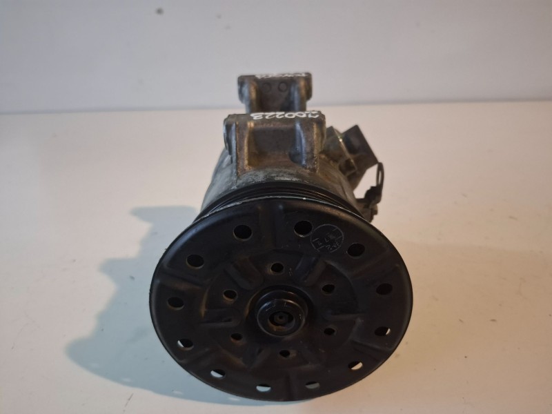 Recambio de compresor aire acondicionado para toyota rav4 (a3) 2ad referencia OEM IAM 4472601258  