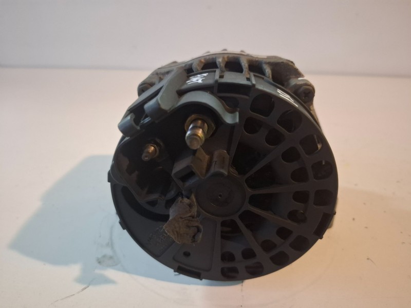 Recambio de alternador para fiat ii punto (188) berlina 188a4000 referencia OEM IAM 46843091  