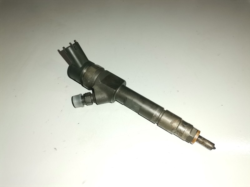 Recambio de inyector para renault scenic ii (jm) f9q804 referencia OEM IAM 0445110230/8200389369  