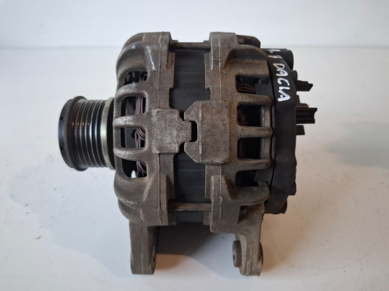 Recambio de alternador para dacia sandero ii k9k612 referencia OEM IAM 231002949RD  