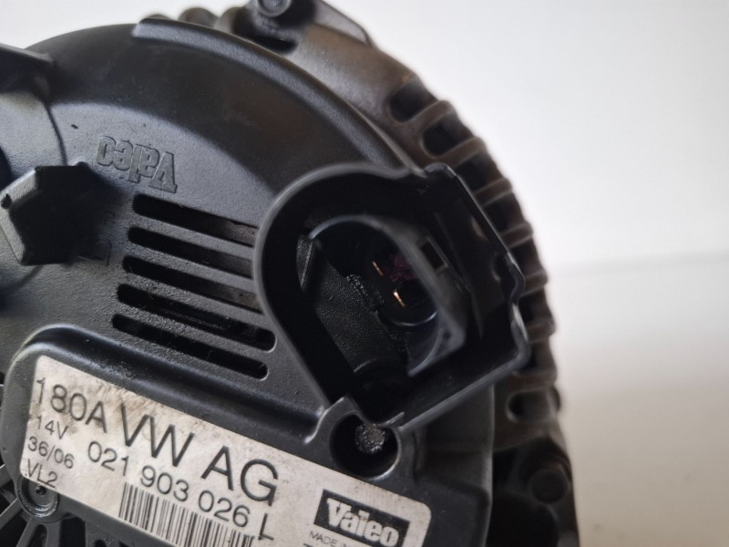 Recambio de alternador para volkswagen passat variant (3c5) cba referencia OEM IAM 021903026L  