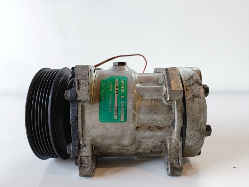 Recambio de compresor aire acondicionado para renault 19 (b/c/l53) f8q740 referencia OEM IAM 7700272440  