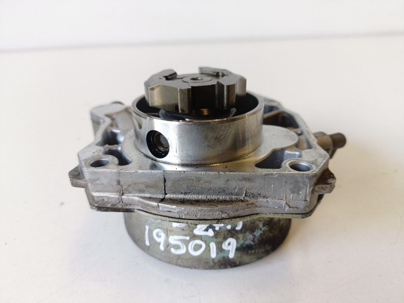 Recambio de depresor freno / bomba vacio para opel insignia berlina a20dth referencia OEM IAM 55205446  