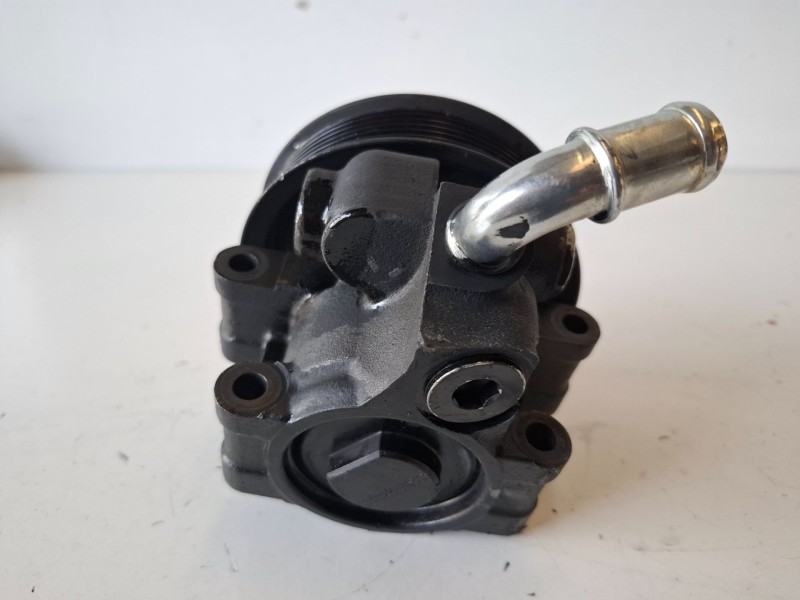 Recambio de bomba direccion para ford focus berlina (cak) c9da referencia OEM IAM   
