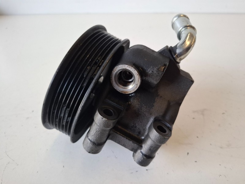 Recambio de bomba direccion para ford focus berlina (cak) c9da referencia OEM IAM   