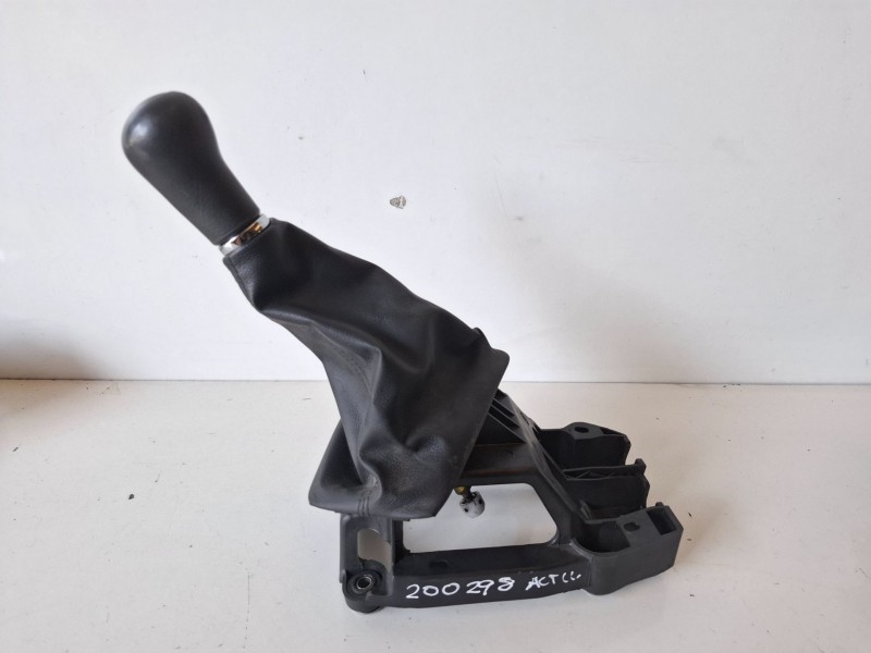 Recambio de palanca cambio para toyota corolla (e12) 1cdftv referencia OEM IAM   