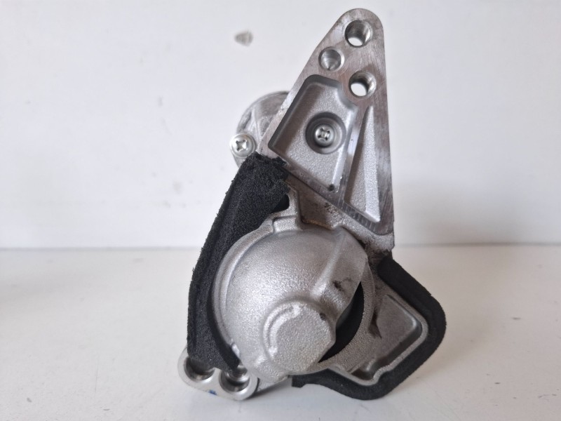 Recambio de motor arranque para renault kadjar h5h470 referencia OEM IAM M000TD2572  