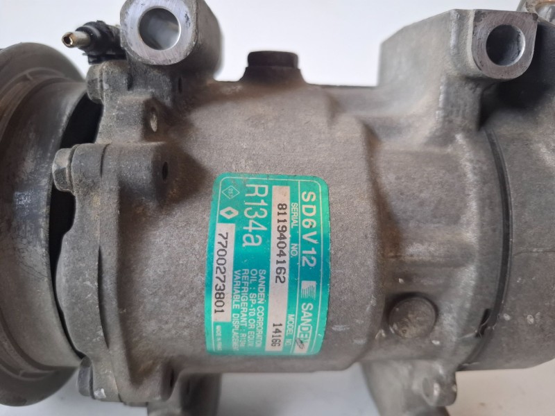 Recambio de compresor aire acondicionado para renault kangoo 4x4 k4m750 referencia OEM IAM 7700273801  