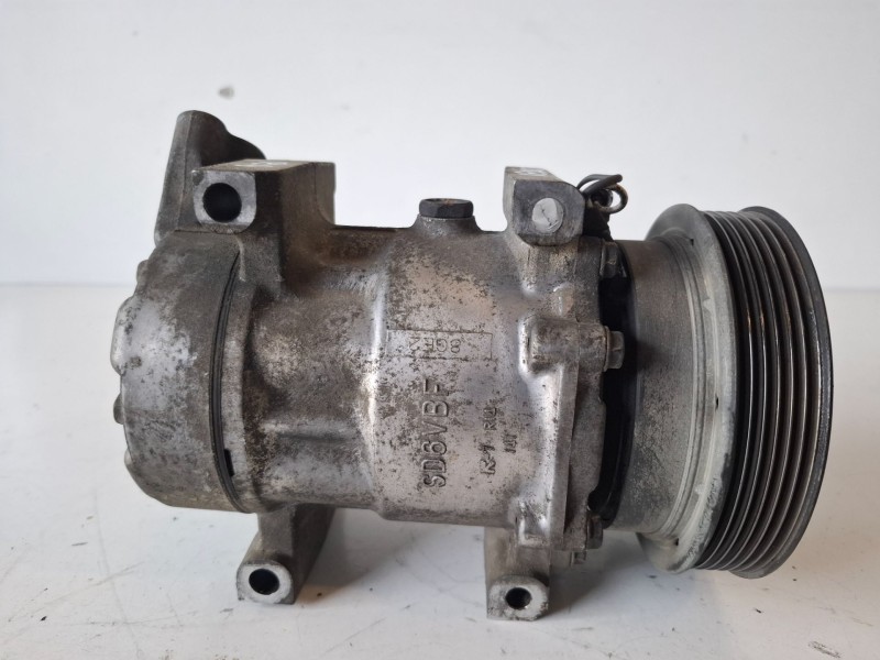 Recambio de compresor aire acondicionado para renault kangoo 4x4 k4m750 referencia OEM IAM 7700273801  