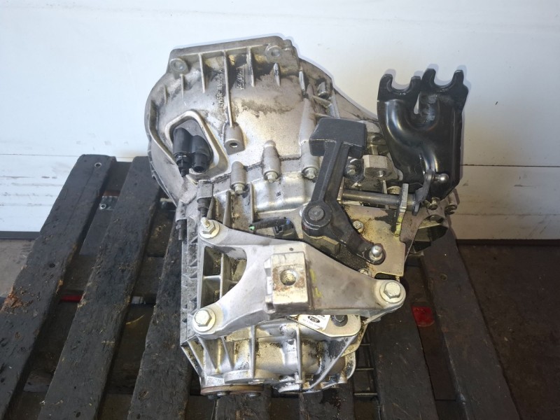 Recambio de caja cambios para ford focus sportbreak (cb4) kkda referencia OEM IAM 6M5R7002ZB  