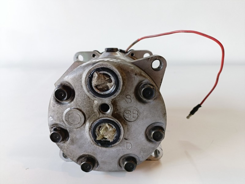 Recambio de compresor aire acondicionado para renault 19 (b/c/l53) f8q740 referencia OEM IAM 7700272440  