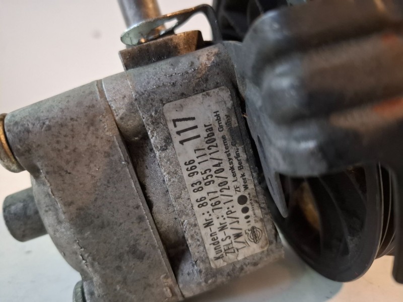 Recambio de bomba direccion para volvo xc90 d5244t5 referencia OEM IAM 7617955117  