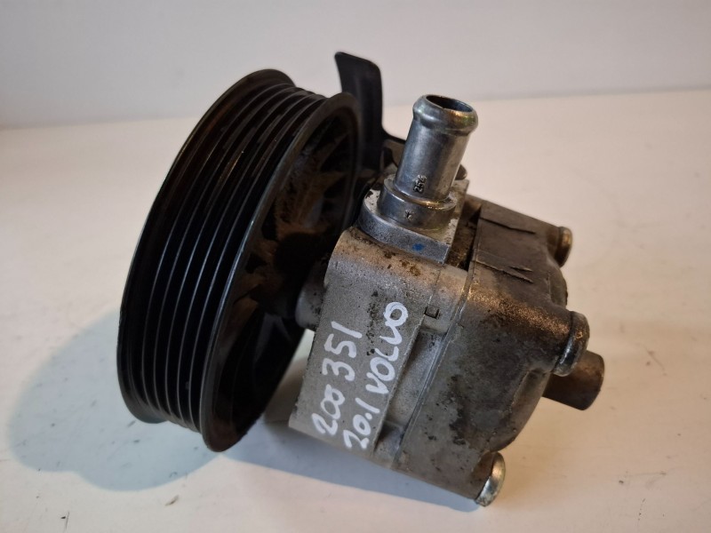 Recambio de bomba direccion para volvo xc90 d5244t5 referencia OEM IAM 7617955117  