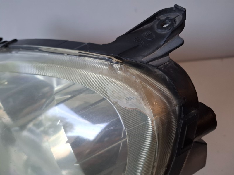 Recambio de faro izquierdo para opel corsa c z12xep referencia OEM IAM 13100535  