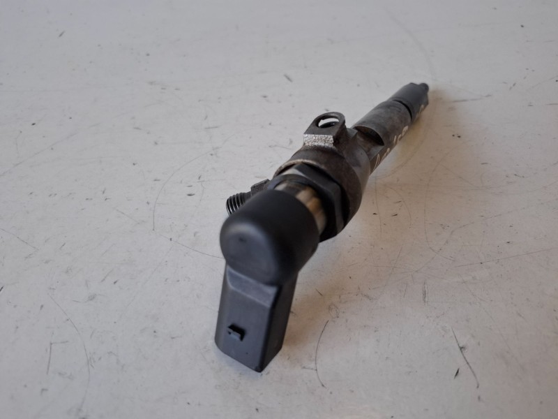 Recambio de inyector para ford focus sportbreak (cb4) kkda referencia OEM IAM 4M5Q9F593AD  