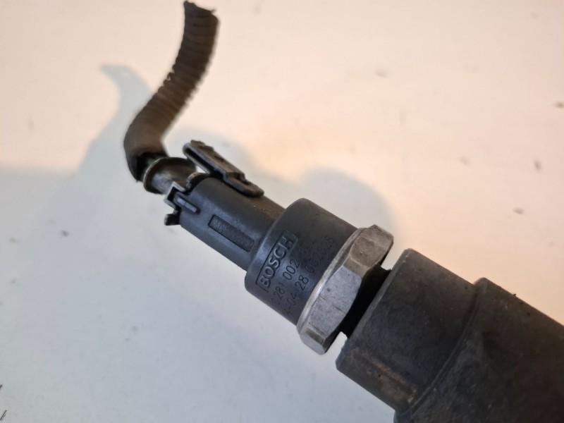 Recambio de rampa inyectora para volvo xc90 d5244t5 referencia OEM IAM 0445215015  