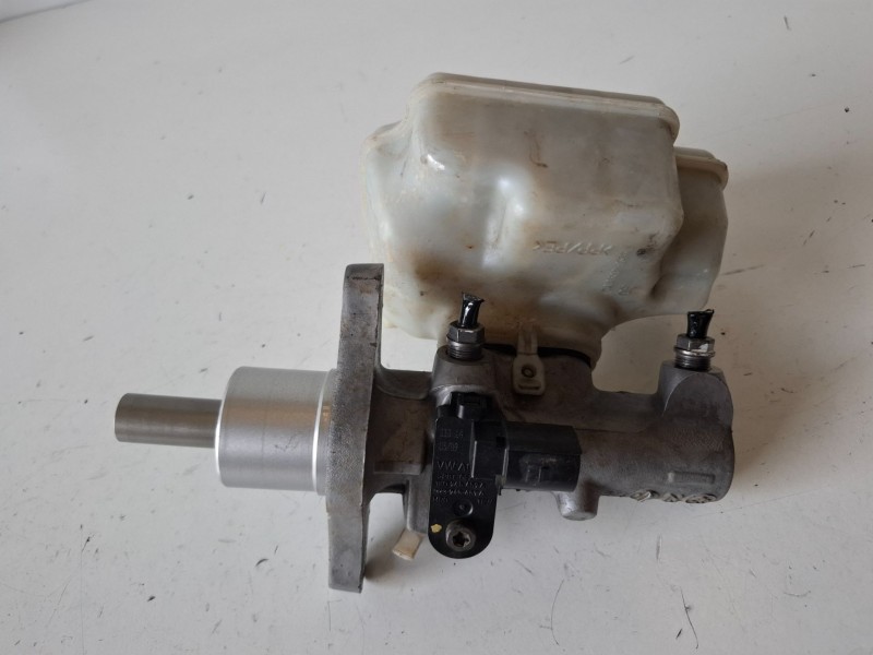 Recambio de bomba freno para volkswagen scirocco (137) cavd referencia OEM IAM   